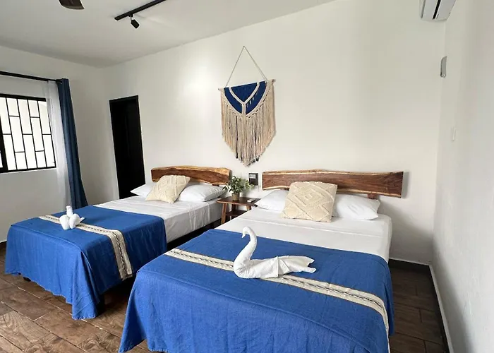 Plaza Nardos Hotel 3*